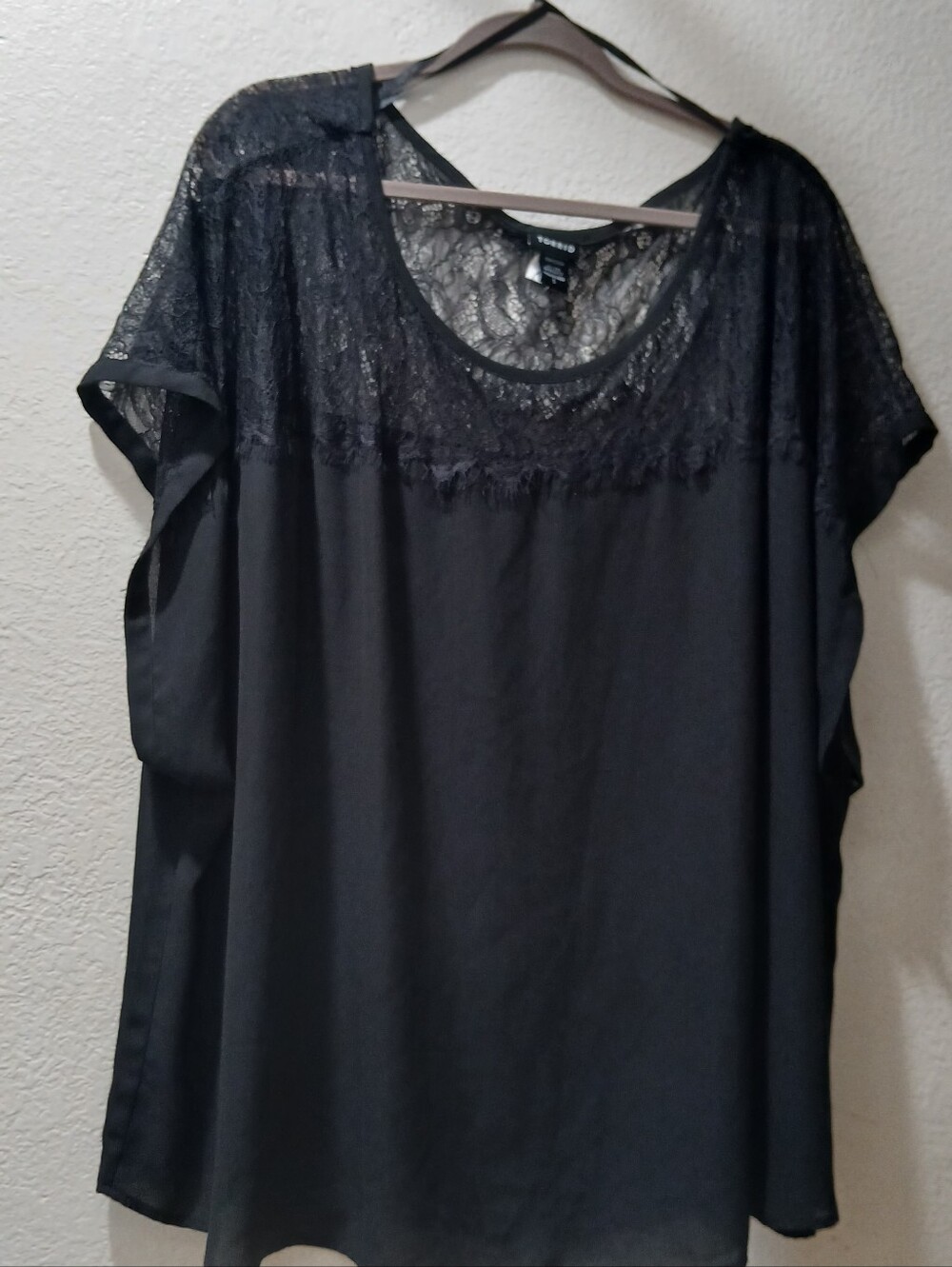 New Torrid size 5 torrid Windsor Black Lace Yoke Short Sleeve Blouse